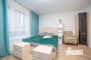 Студия квартира, посуточно, 28м2, 15/25 этаж