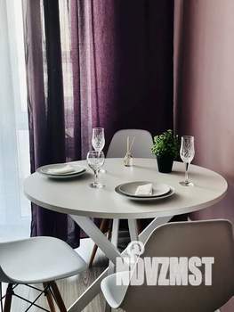 Студия квартира, посуточно, 35м2, 6/12 этаж