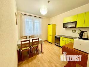 1-к квартира, посуточно, 42м2, 1/1 этаж