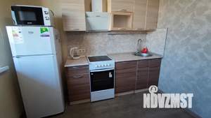 Студия квартира, посуточно, 36м2, 16/17 этаж