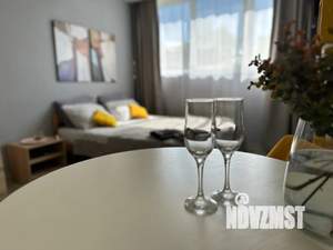 Студия квартира, посуточно, 20м2, 1/12 этаж