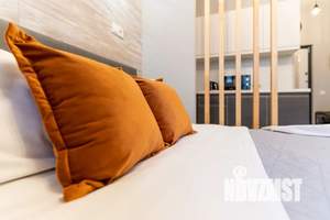 Студия квартира, посуточно, 25м2, 1/14 этаж