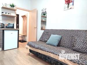 Студия квартира, посуточно, 18м2, 1/5 этаж