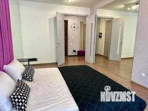 1-к квартира, посуточно, 42м2, 2/25 этаж