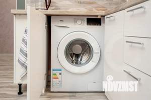 Студия квартира, посуточно, 54м2, 2/18 этаж