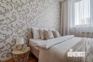 2-к квартира, посуточно, 72м2, 17/25 этаж