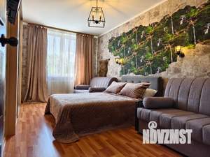 2-к квартира, посуточно, 47м2, 5/17 этаж