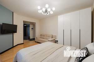 1-к квартира, посуточно, 42м2, 7/25 этаж