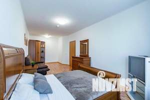 2-к квартира, посуточно, 45м2, 1/25 этаж