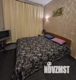 1-к квартира, посуточно, 32м2, 3/5 этаж