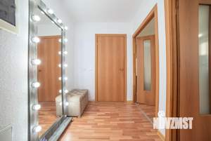 Студия квартира, посуточно, 33м2, 3/10 этаж