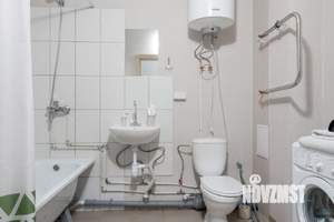 Студия квартира, посуточно, 40м2, 2/9 этаж