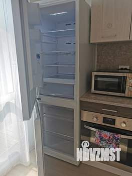 1-к квартира, посуточно, 38м2, 16/27 этаж