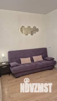 Студия квартира, посуточно, 35м2, 5/19 этаж