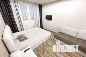 1-к квартира, посуточно, 40м2, 10/10 этаж