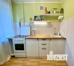 1-к квартира, посуточно, 34м2, 4/9 этаж