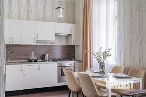 1-к квартира, посуточно, 52м2, 3/6 этаж