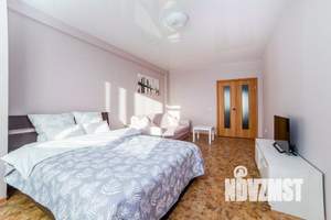 1-к квартира, посуточно, 54м2, 1/1 этаж