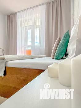 Студия квартира, посуточно, 40м2, 8/25 этаж