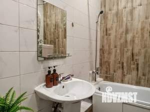 1-к квартира, посуточно, 40м2, 5/15 этаж