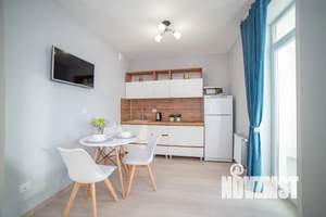 Студия квартира, посуточно, 30м2, 8/9 этаж