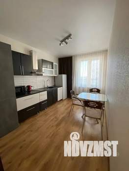 1-к квартира, посуточно, 43м2, 15/16 этаж