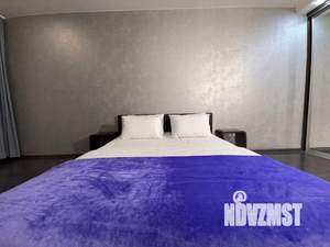 1-к квартира, посуточно, 49м2, 1/1 этаж