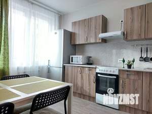 1-к квартира, посуточно, 38м2, 1/1 этаж