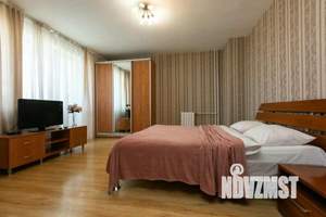 2-к квартира, посуточно, 100м2, 1/1 этаж