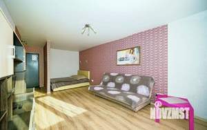 1-к квартира, посуточно, 40м2, 4/10 этаж