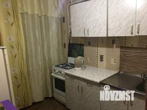 1-к квартира, посуточно, 35м2, 1/9 этаж