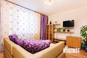 2-к квартира, посуточно, 52м2, 1/1 этаж