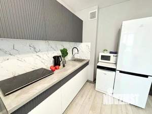 1-к квартира, посуточно, 41м2, 1/1 этаж