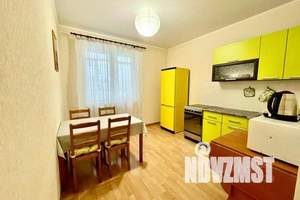 1-к квартира, посуточно, 42м2, 4/25 этаж