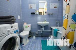 2-к квартира, посуточно, 50м2, 9/33 этаж