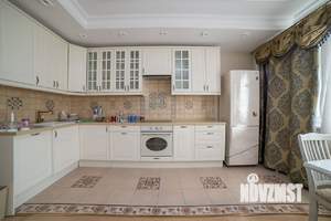3-к квартира, на длительный срок, 112м2, 8/10 этаж