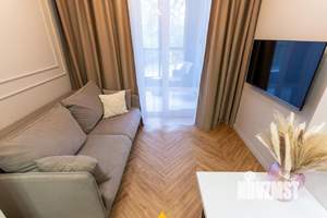 1-к квартира, посуточно, 42м2, 1/1 этаж