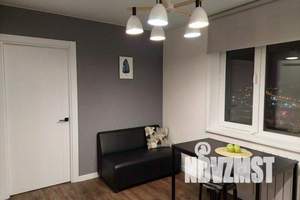 2-к квартира, посуточно, 52м2, 18/33 этаж