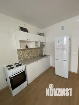 1-к квартира, посуточно, 37м2, 21/26 этаж