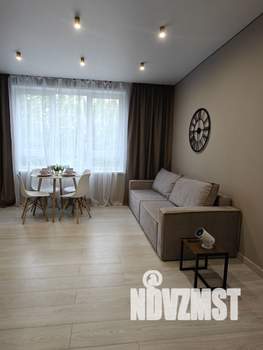 2-к квартира, посуточно, 76м2, 1/1 этаж