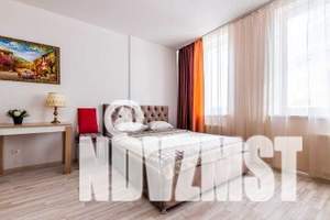 1-к квартира, посуточно, 40м2, 1/25 этаж