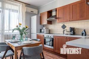 2-к квартира, посуточно, 80м2, 1/1 этаж