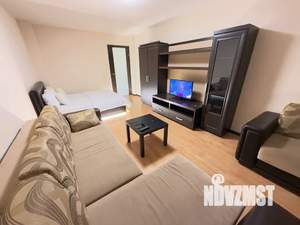 1-к квартира, посуточно, 49м2, 7/18 этаж