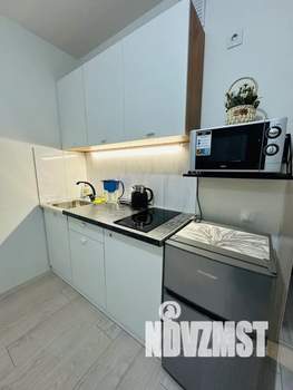 Студия квартира, посуточно, 25м2, 1/25 этаж