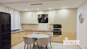 4-к квартира, на длительный срок, 127м2, 1/2 этаж