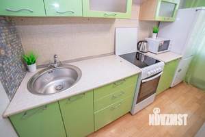 1-к квартира, посуточно, 42м2, 1/1 этаж