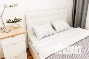 2-к квартира, посуточно, 52м2, 1/17 этаж