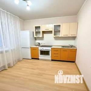 1-к квартира, посуточно, 35м2, 13/16 этаж