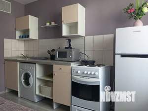 1-к квартира, посуточно, 38м2, 9/16 этаж