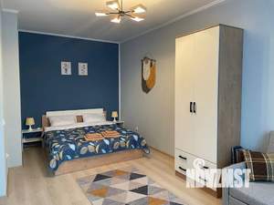 Студия квартира, посуточно, 36м2, 11/25 этаж